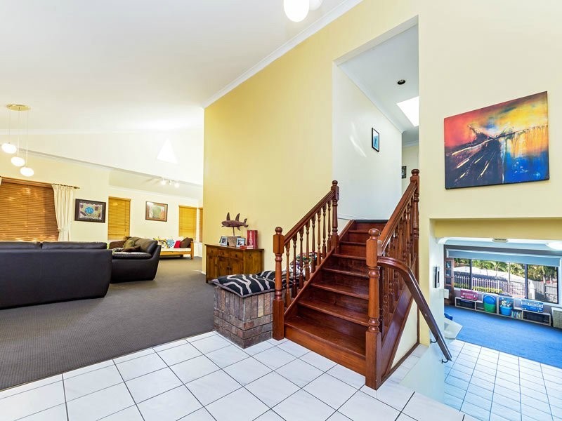33 Daniel Drive, Albany Creek QLD 4035
