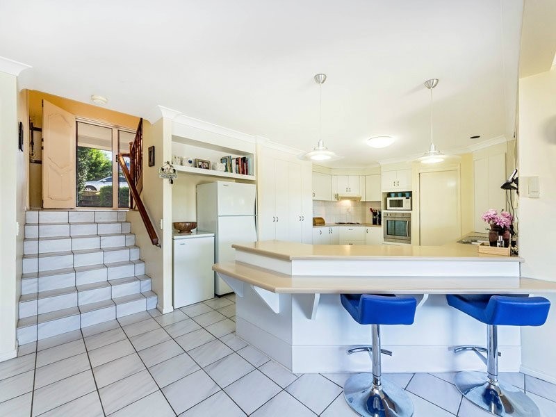 33 Daniel Drive, Albany Creek QLD 4035