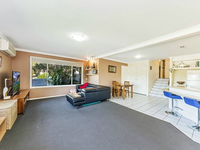 33 Daniel Drive, Albany Creek QLD 4035