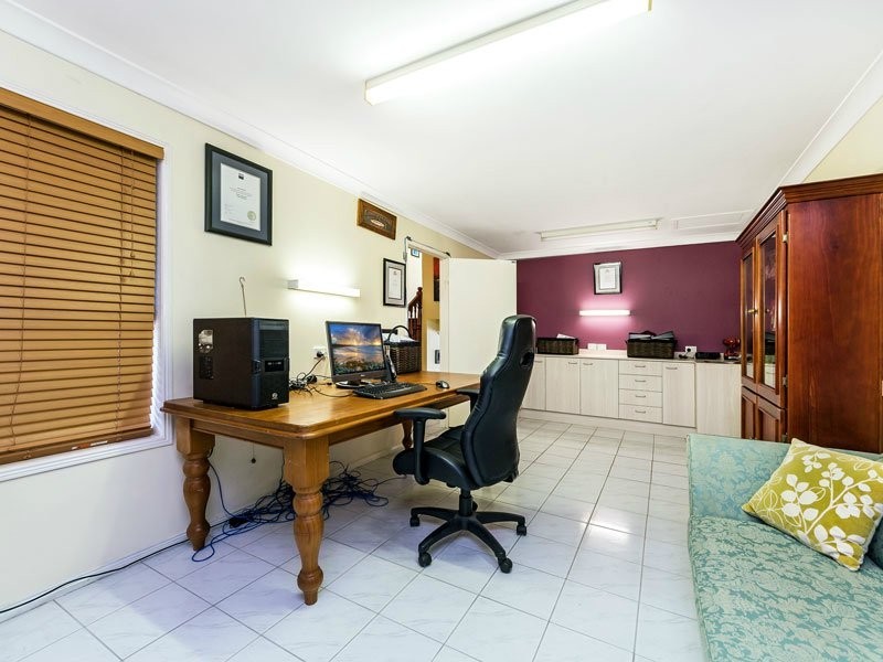 33 Daniel Drive, Albany Creek QLD 4035