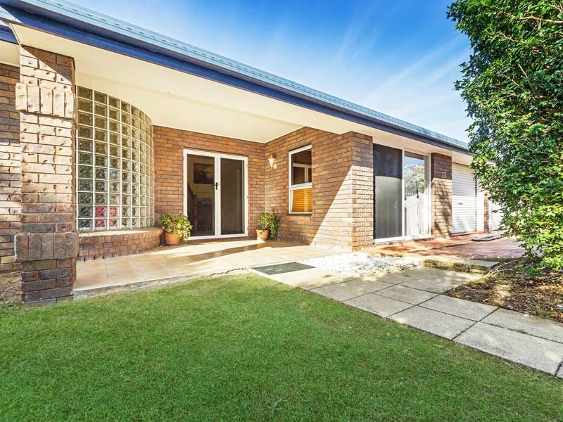 33 Daniel Drive, Albany Creek QLD 4035
