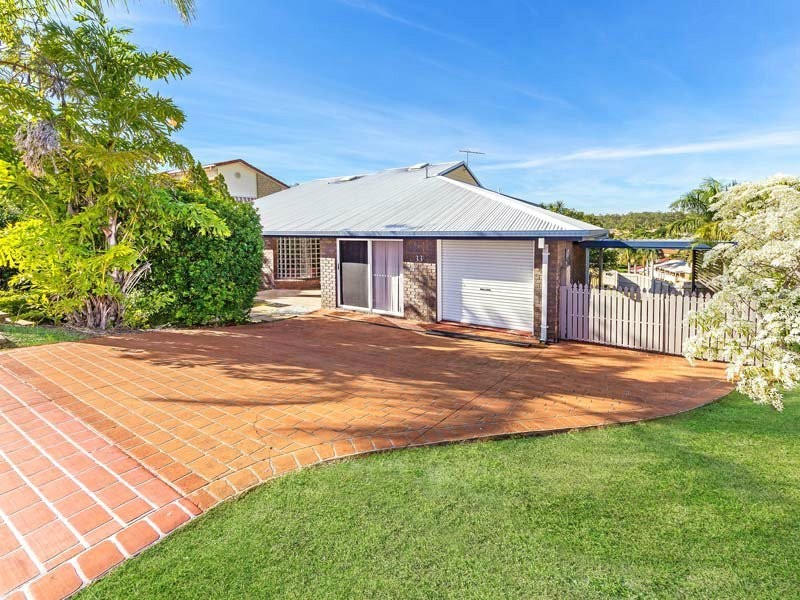 33 Daniel Drive, Albany Creek QLD 4035