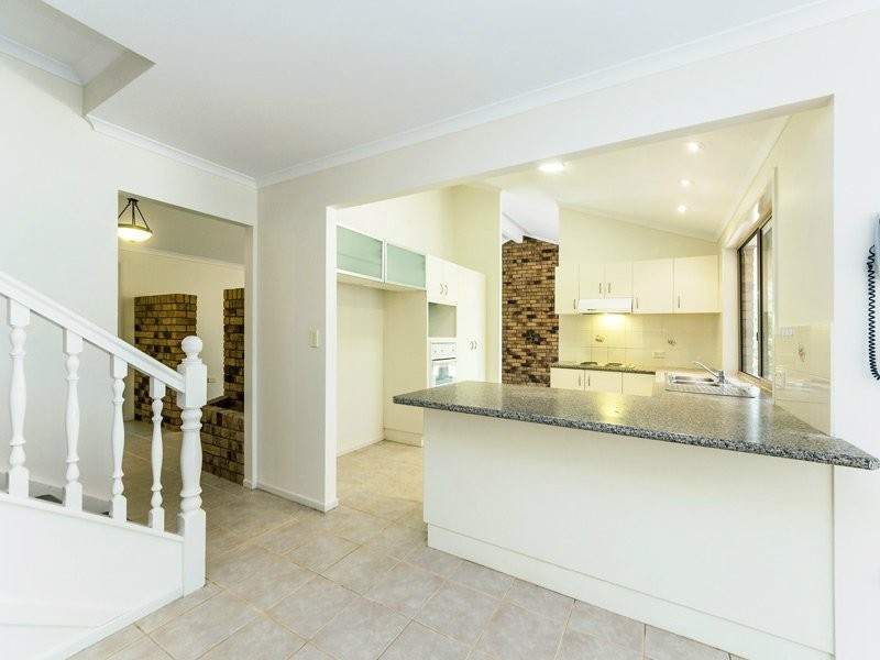 11 Heath Court, Cashmere QLD 4500