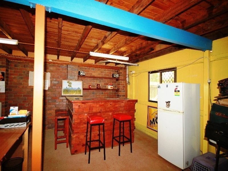 8 Minstrel St, Kallangur QLD 4503