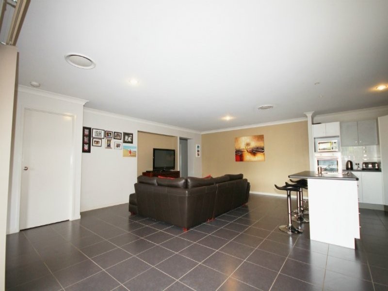 15 Lilly Crescent, Kallangur QLD 4503