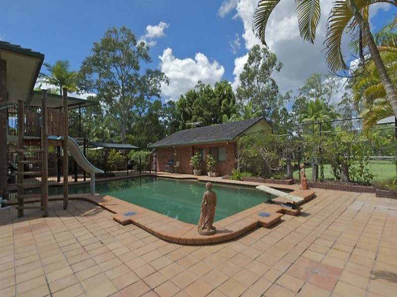 105 Todds Road, Lawnton QLD 4501