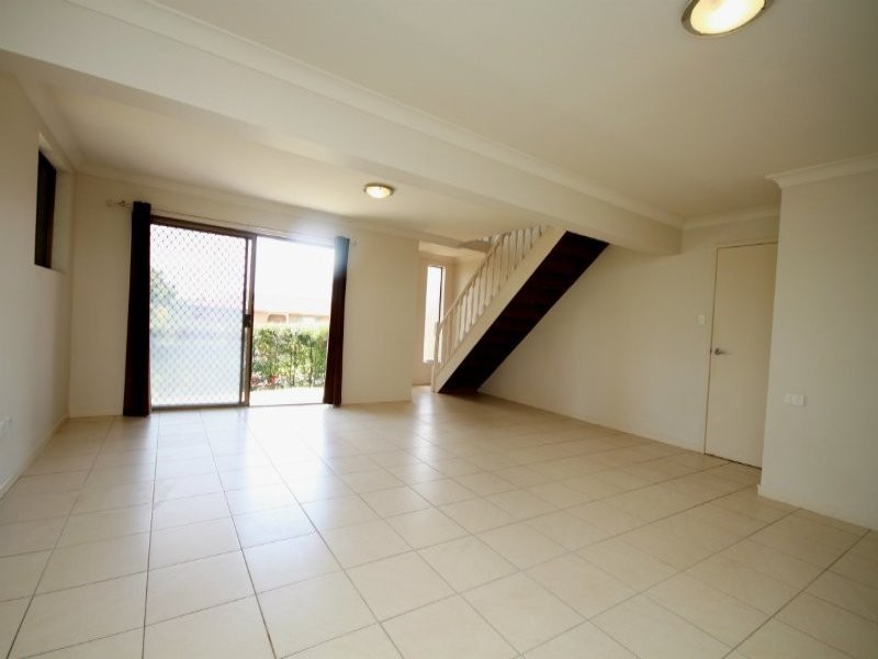 2 Valence Court, Petrie QLD 4502