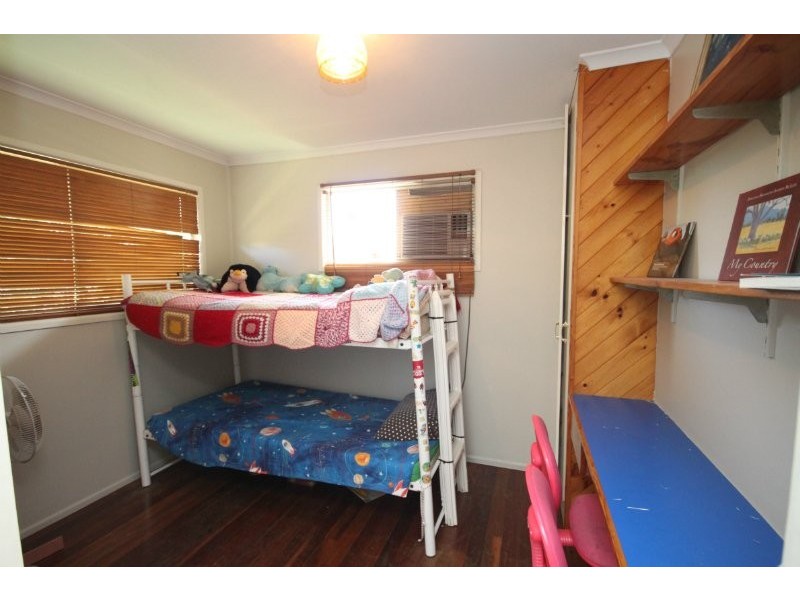 22 Lavercombe Drive, Kallangur QLD 4503