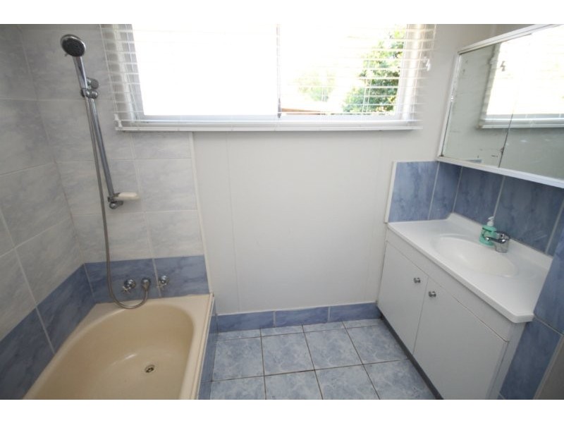 22 Lavercombe Drive, Kallangur QLD 4503