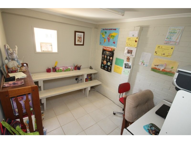22 Lavercombe Drive, Kallangur QLD 4503