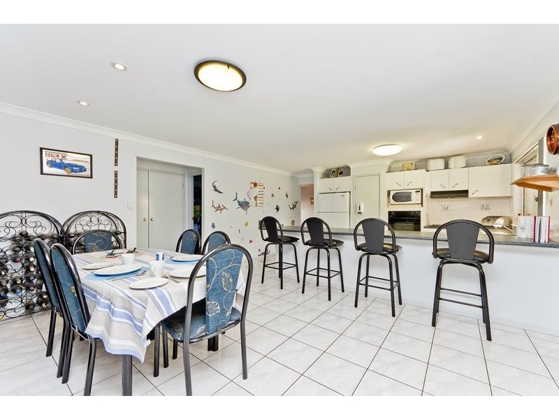 49 Blue Mountain Crescent, Warner QLD 4500