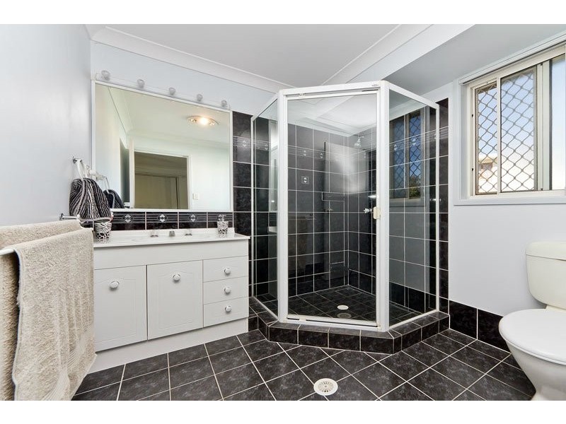 49 Blue Mountain Crescent, Warner QLD 4500