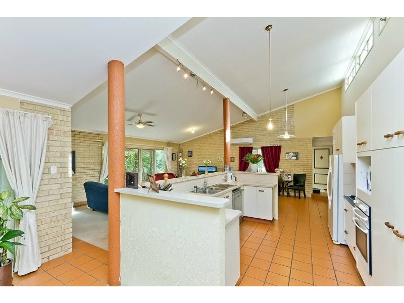 12 Prasada Court, Eatons Hill QLD 4037