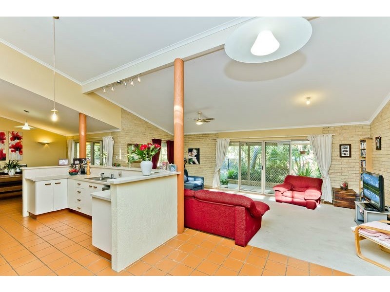 12 Prasada Court, Eatons Hill QLD 4037