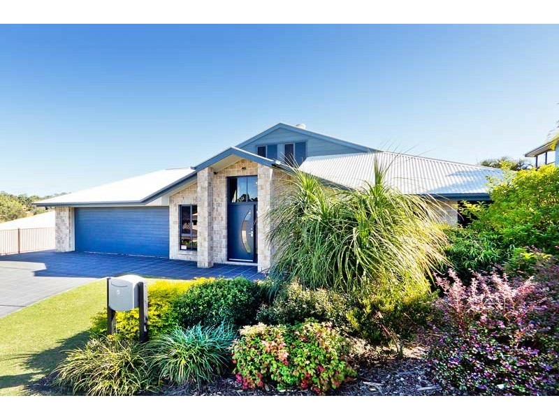 5 Mabella Ct, Eatons Hill QLD 4037