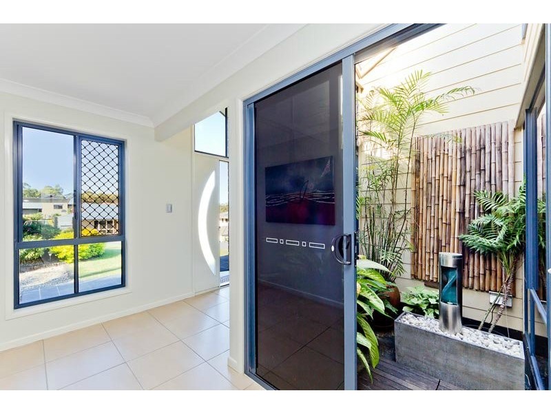 5 Mabella Ct, Eatons Hill QLD 4037