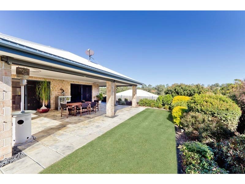 5 Mabella Ct, Eatons Hill QLD 4037