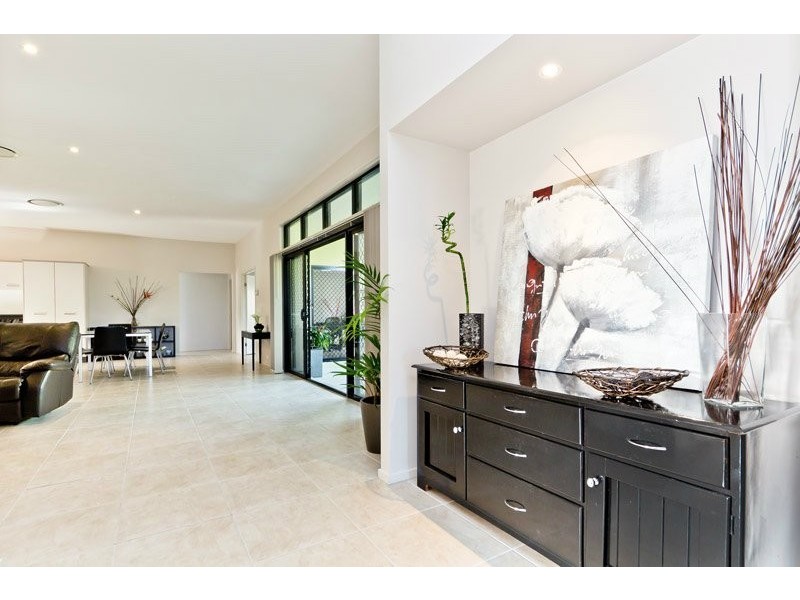 15 Lido Circuit, Warner QLD 4500