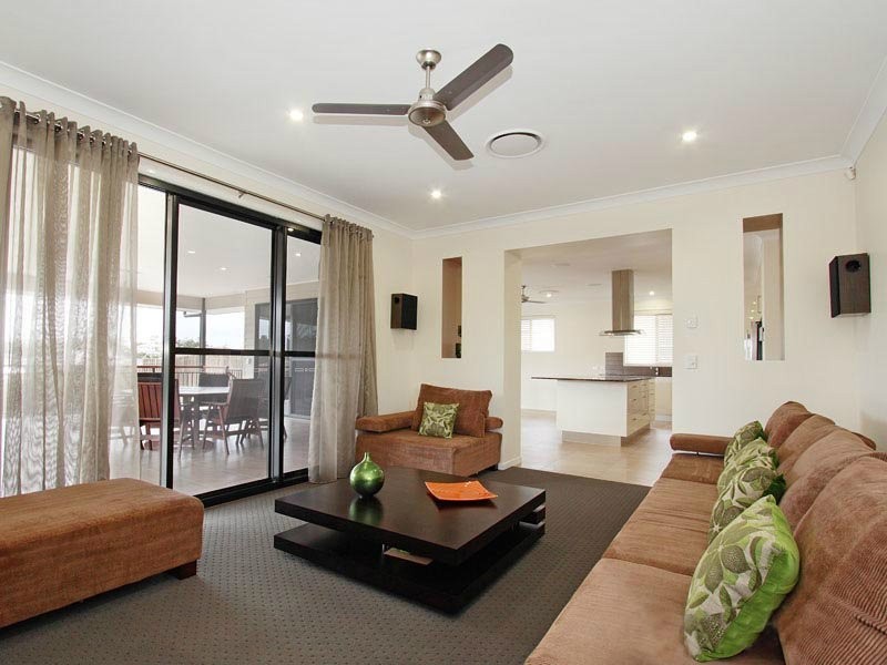 8 Harrison Street, Cashmere QLD 4500