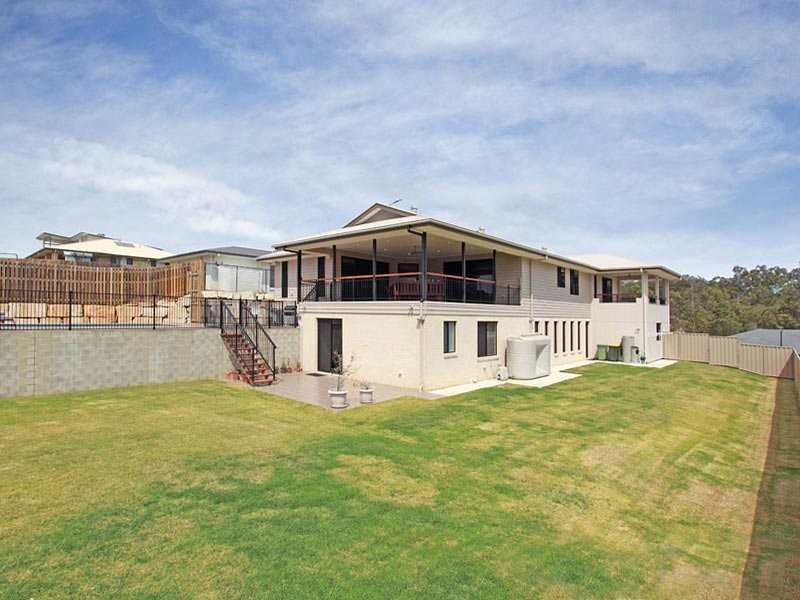 8 Harrison Street, Cashmere QLD 4500