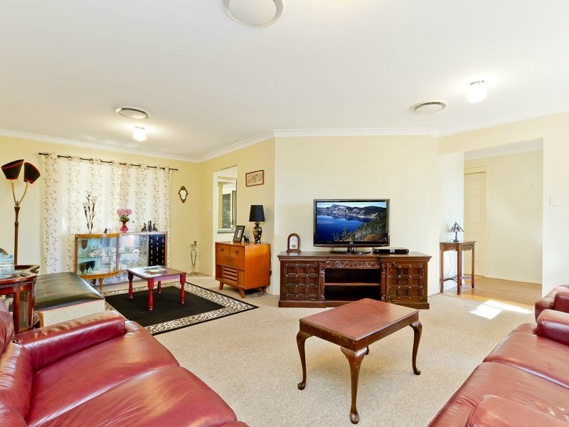 8 Bramble Close, Warner QLD 4500