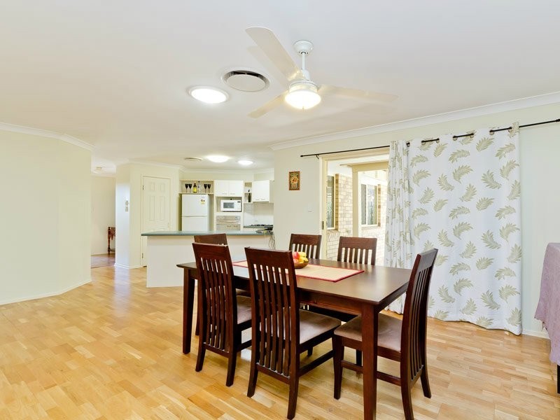 8 Bramble Close, Warner QLD 4500