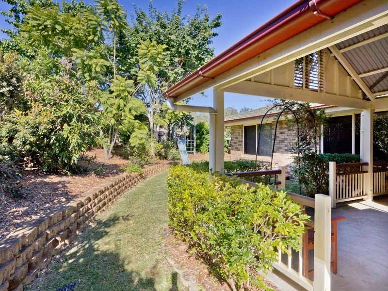 8 Bramble Close, Warner QLD 4500