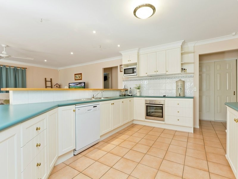 50 Hayward Avenue, Cashmere QLD 4500