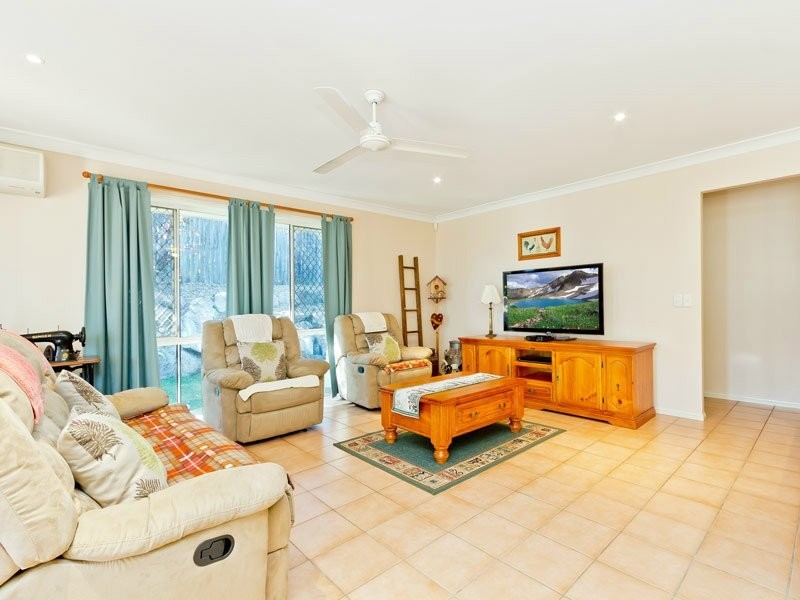50 Hayward Avenue, Cashmere QLD 4500