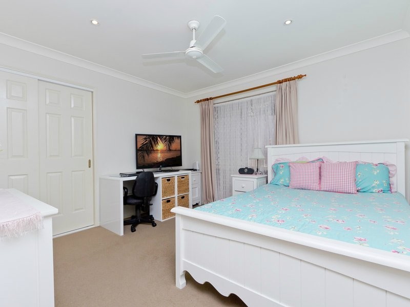 50 Hayward Avenue, Cashmere QLD 4500