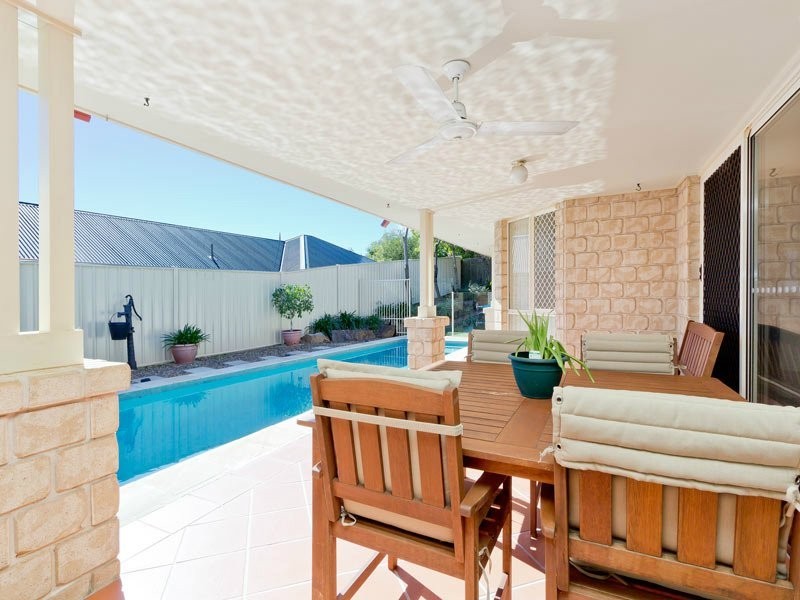 50 Hayward Avenue, Cashmere QLD 4500