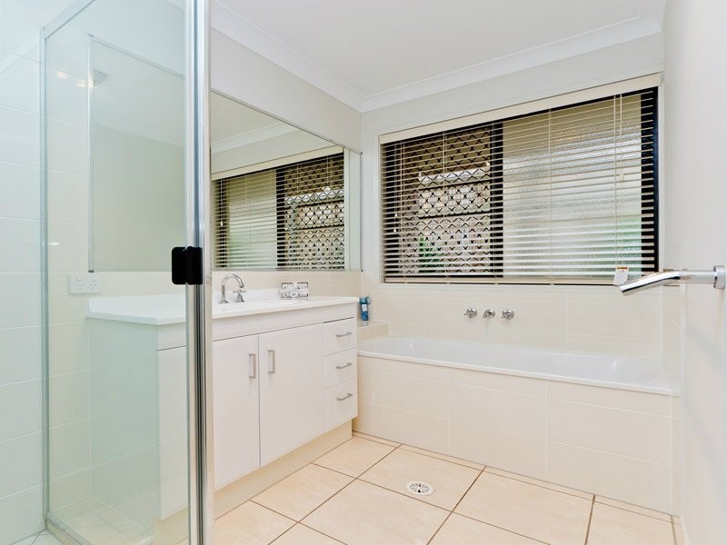 156 Brisbane Rd, Warner QLD 4500