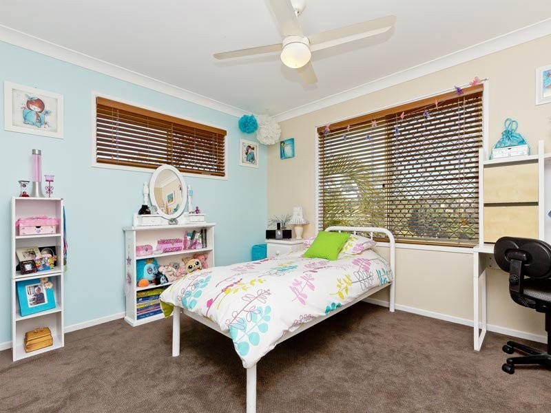 10 Brighton Court, Albany Creek QLD 4035