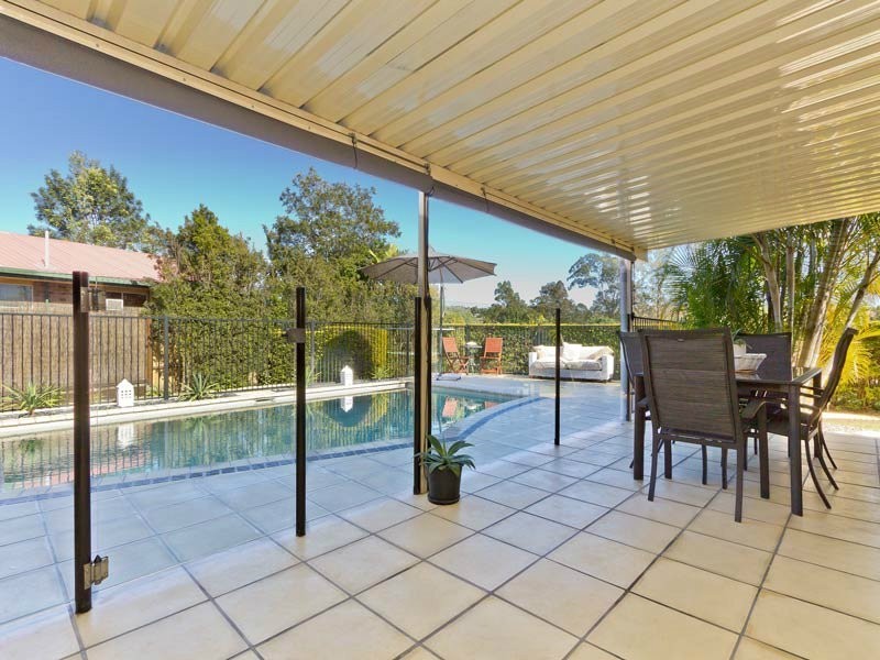 10 Brighton Court, Albany Creek QLD 4035