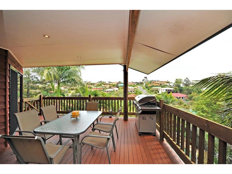 20 Pascali Crest, Eatons Hill QLD 4037