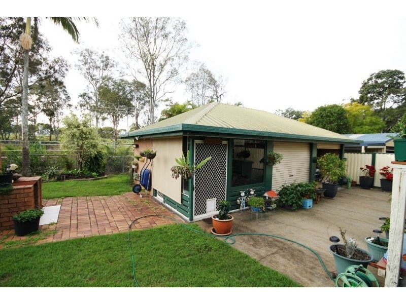 5 Jillian Street, Kallangur QLD 4503