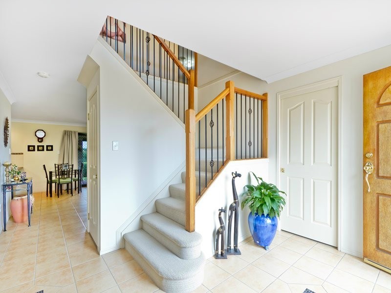 8 Taun Court, Albany Creek QLD 4035