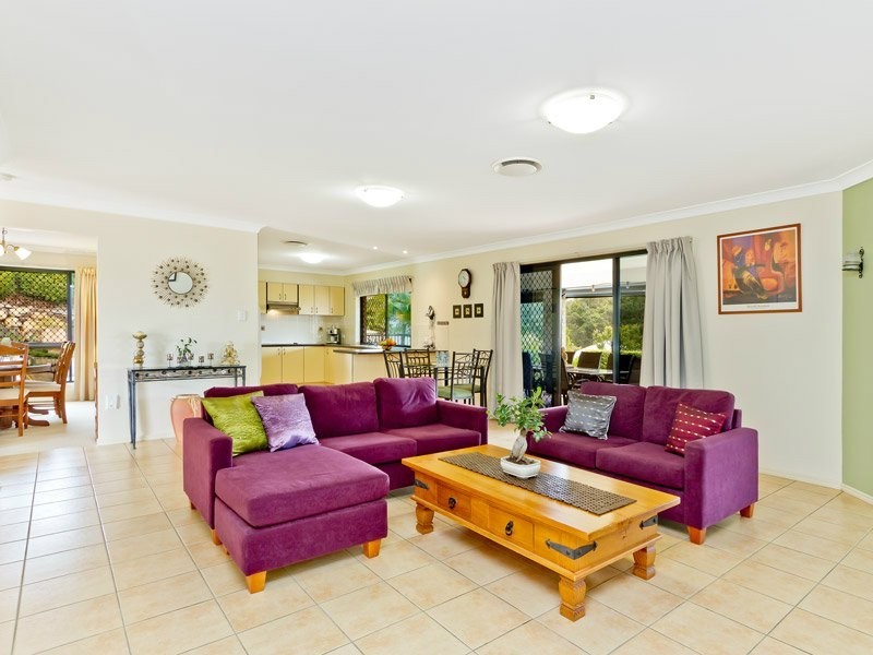 8 Taun Court, Albany Creek QLD 4035