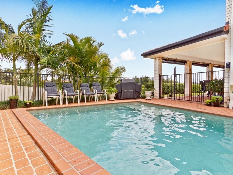 8 Taun Court, Albany Creek QLD 4035