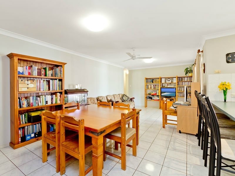 24 Brighton Crt, Albany Creek QLD 4035