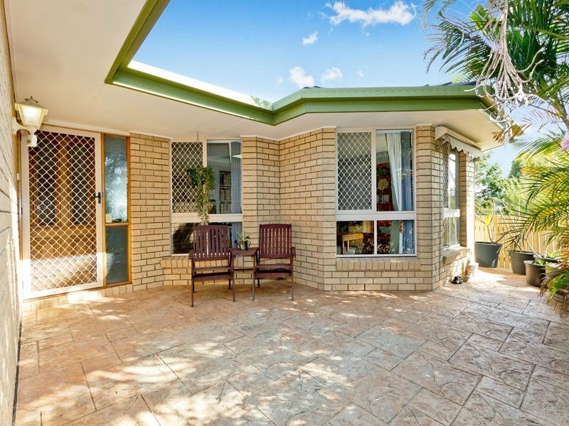 24 Brighton Crt, Albany Creek QLD 4035