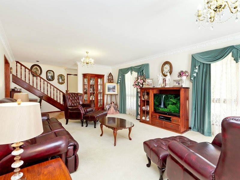 17 Sarow Drive, Warner QLD 4500