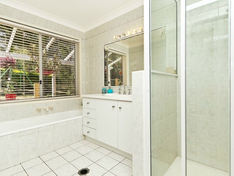 7 Tammy Court, Eatons Hill QLD 4037