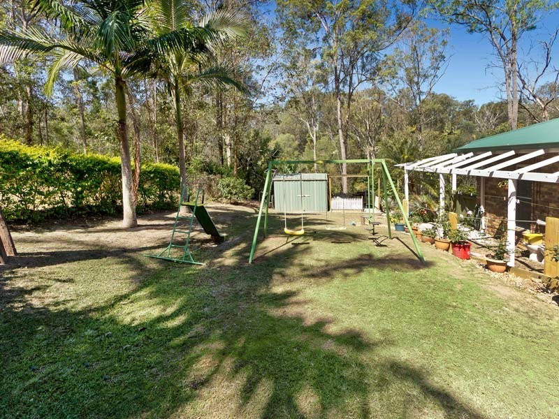 7 Tammy Court, Eatons Hill QLD 4037