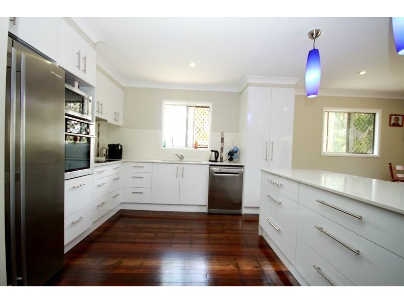 150 Dayboro Rd, Petrie QLD 4502