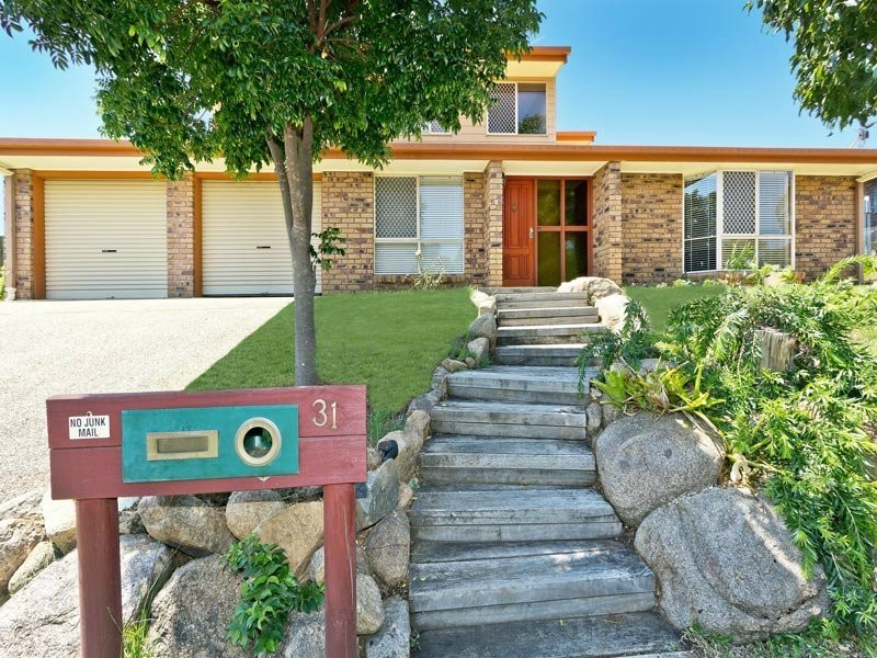 31 Kingfisher Street, Albany Creek QLD 4035