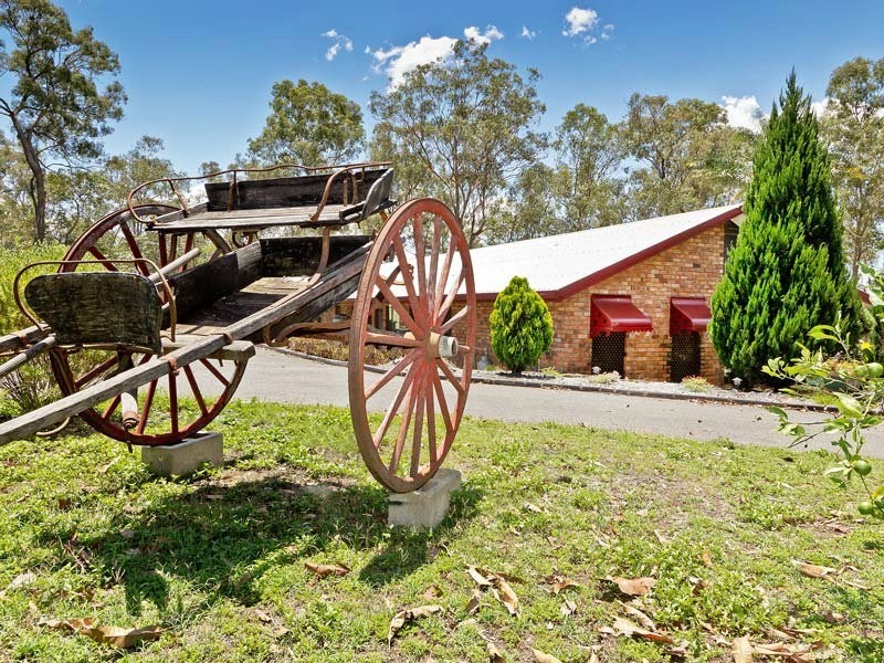 6 Hyde Road, Whiteside QLD 4503