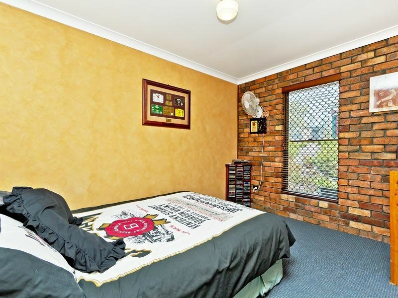 6 Hyde Road, Whiteside QLD 4503