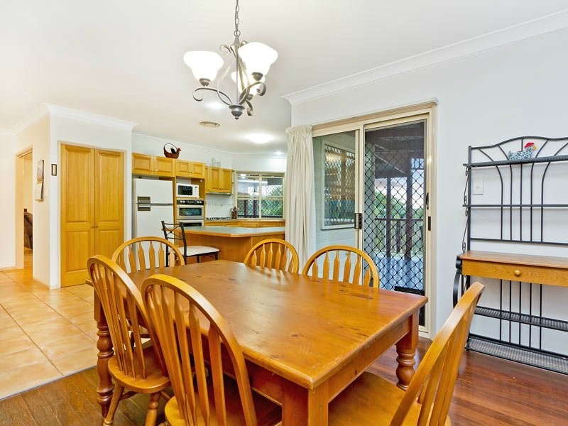 9 Hayward Avenue, Cashmere QLD 4500