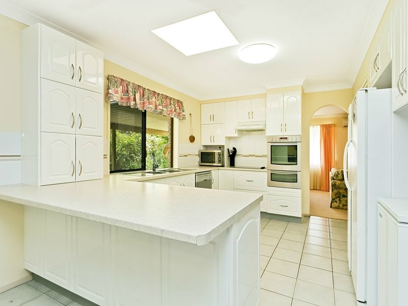 5 Ireland Court, Cashmere QLD 4500